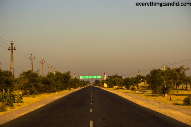 Self Drive, Road Trip,Deshnok, Karni Mata, India, Rajasthan, Ford Figo, Bikaner, Mandawa, Haveli, Travel, Photography, Photo, forts, Desert, Thar, Camel, Bhujia, Jaipur