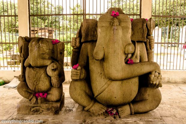 Twin Ganesha at Barsur, Strange warrior posture
