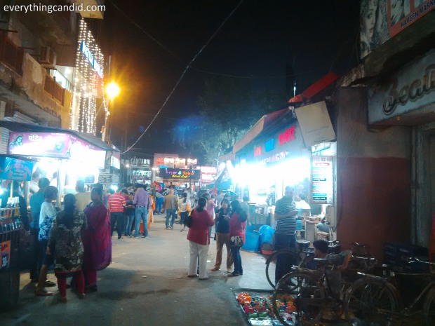 The Sadar Bazar in Agra: My Fav Place to savour street food in Agra. Agra Chat.